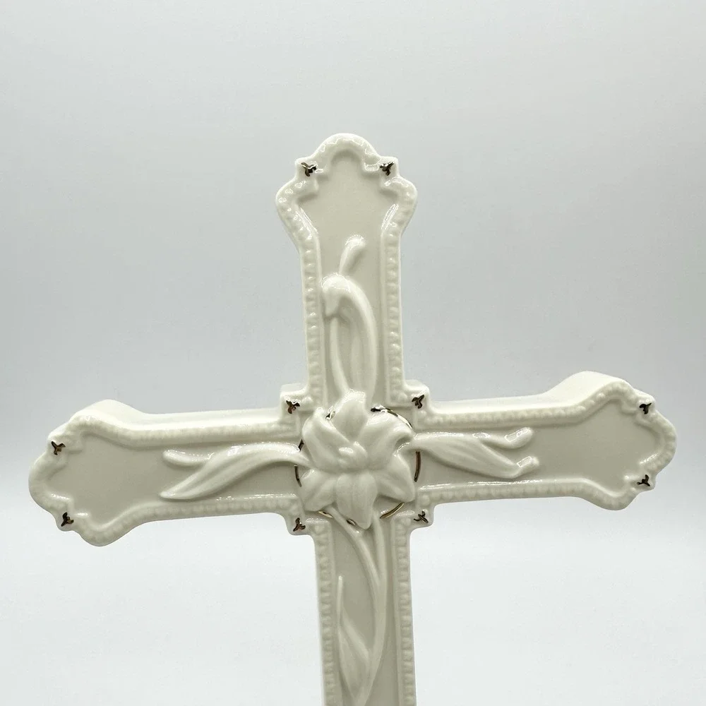 LENOX Lily Cross Wall Hanging Ivory Gold Accents Porcelain